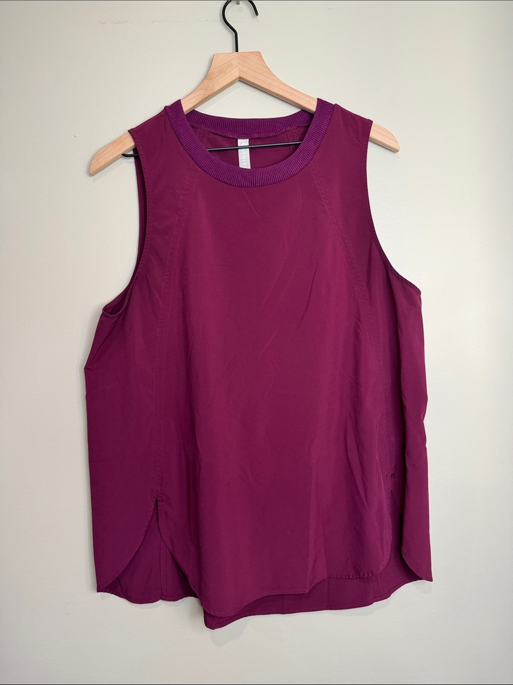 Athleta Zephyr Tank Large